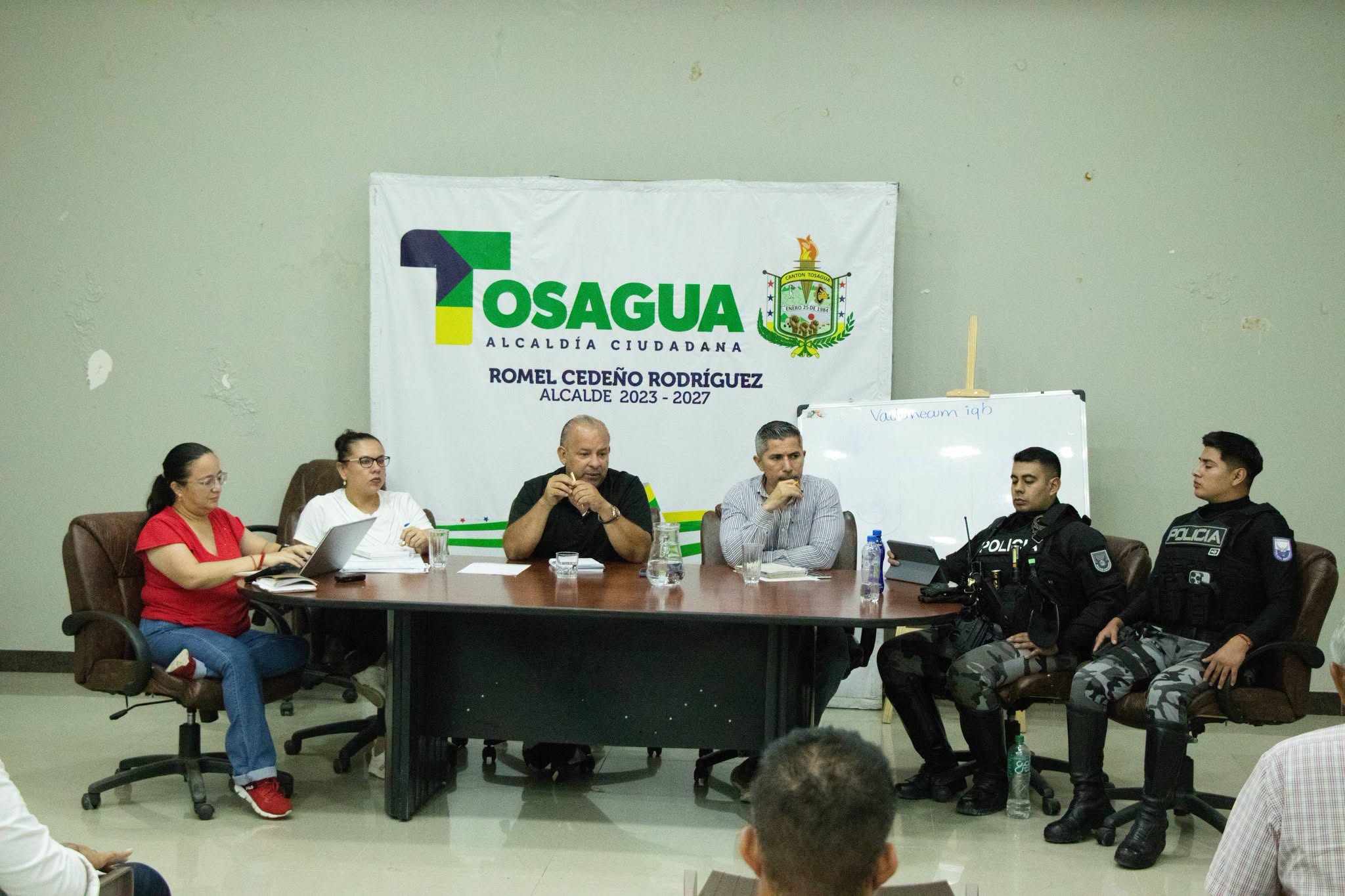 Tosagua fortalece la prevención y respuesta ante emergencias mediante la activación del COE Cantonal